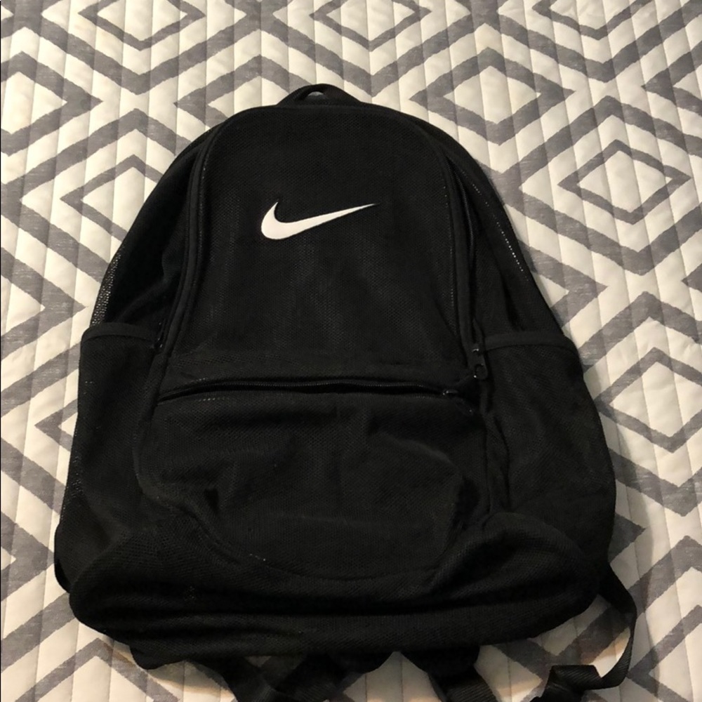 black nike mesh backpack—perfect condition!!